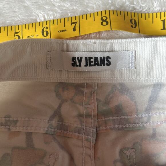 Sly jeans patterned white, green and orange low rise skinny jeans, size 1 - Picture 6 of 12